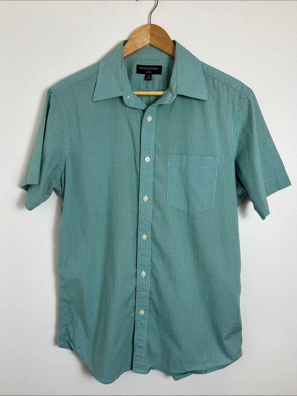 Banana Republic Men’s Stretch Short Sleeve Button Down Green Check Shirt Medium